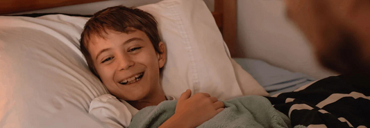 Enfant qui ne dort pas : 7 causes et solutions naturelles